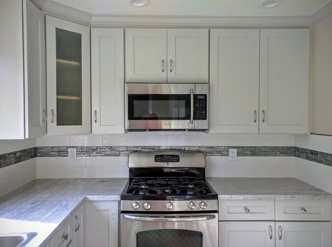 Photo - 1566 Capri Dr Townhome