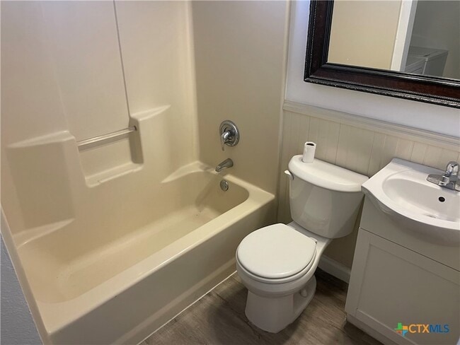 Building Photo - 761 Geronimo Dr