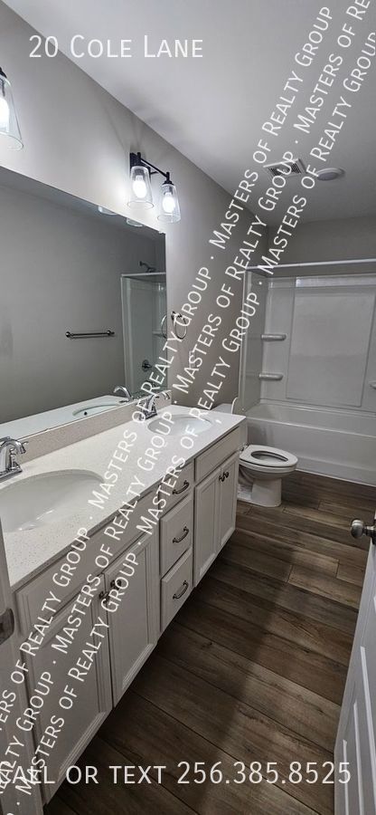 Building Photo - 4 Bedroom in Spring Creek!
