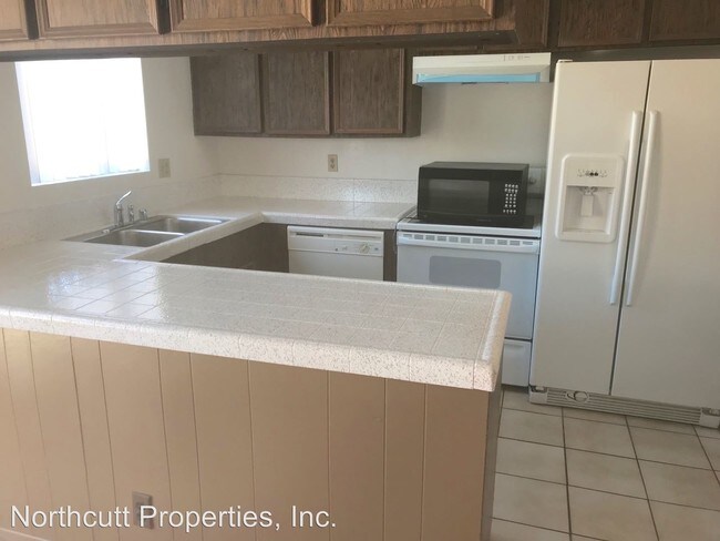 Foto del edificio - 7474 Armstrong Pl