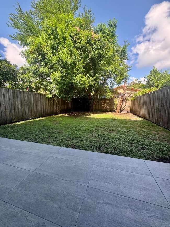 Foto del edificio - 2882 SW 37th Ct