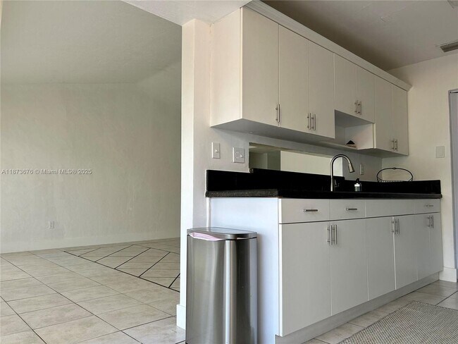 Foto del edificio - 12024 SW 110th St Cir E