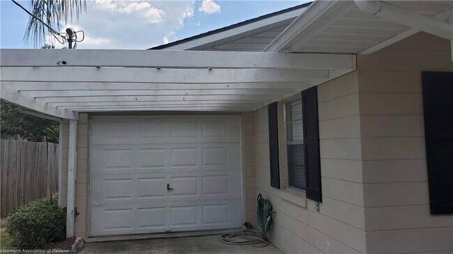 Foto del edificio - 203 Longview Rd