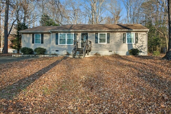 4 bedrooms with 2 ensuites-close to shopping. - 4 bedrooms with 2 ensuites-close to shopping. House