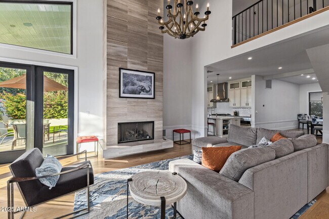 Foto del edificio - 3810 E Campbell Ave