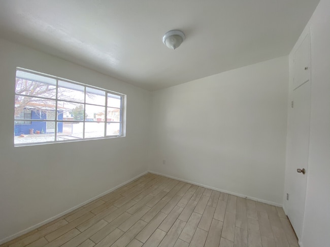 Foto del edificio - 2135 Garrison Rd