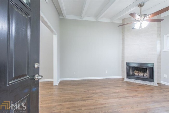 Foto del edificio - 2059 Lenox Rd NE