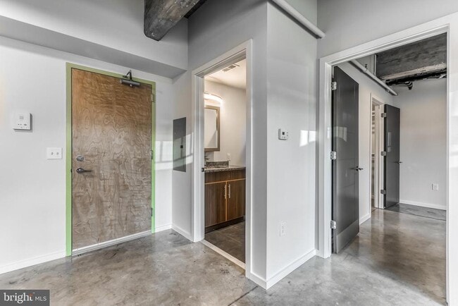 Foto del edificio - 4800 Brown St