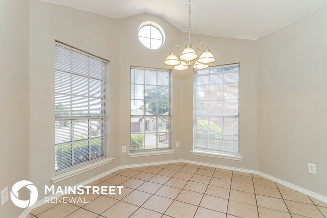 Foto del edificio - 1450 Arbor Ridge Dr