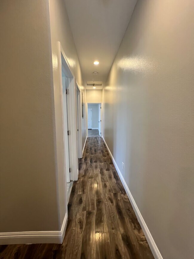 Foto del edificio - 2966 W 14th St