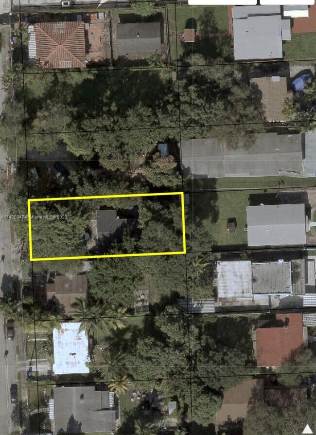 Foto del edificio - 5647 NW 5th Ct