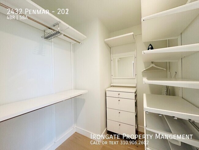Foto del edificio - 2432 Penmar-202