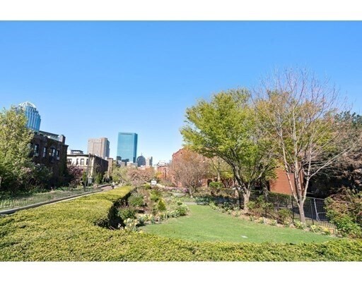 Foto del edificio - 426 Massachusetts Ave