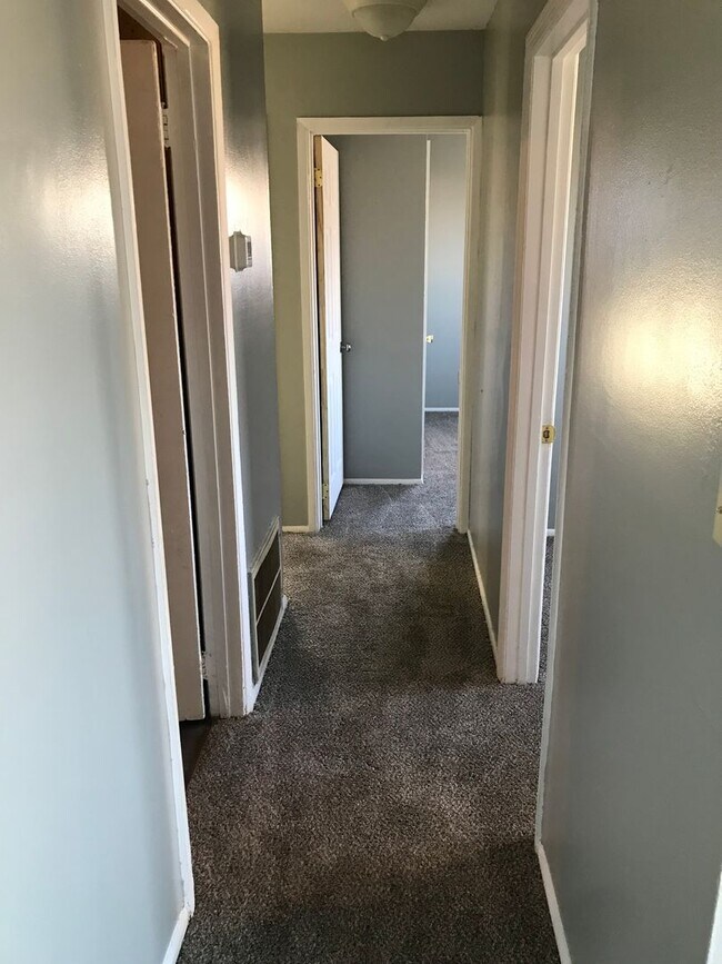 Foto del edificio - 1116 Birch Dr