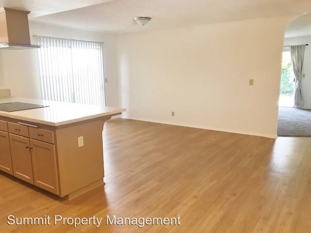 Foto del edificio - 5 br, 2 bath House - 1222 Rowland Avenue