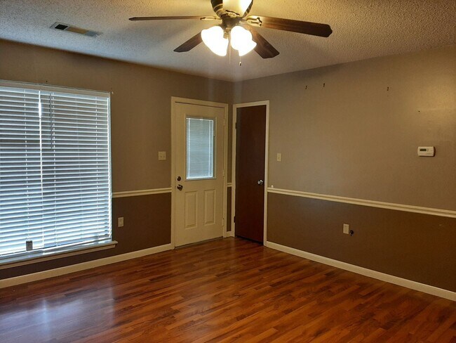 Building Photo - *LEASED* 3 Br/ 2 Ba Home in Beebe for Rent...