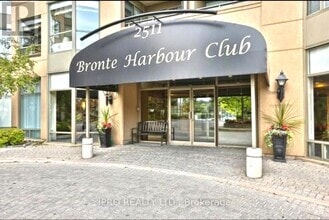 Building Photo - 2511-2511 Lakeshore Rd W