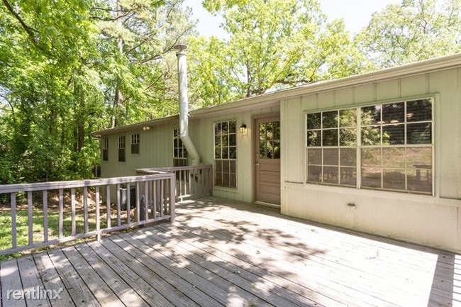 Building Photo - 3 br, 2 bath House - 1814 Reed Rd NE