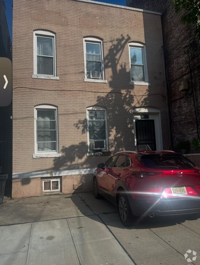 Building Photo - 2511 West St
