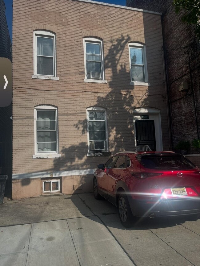 Building Photo - 2511 West St