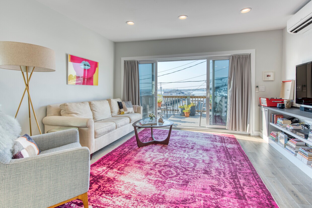 Relax and Unwind - 37 Front St