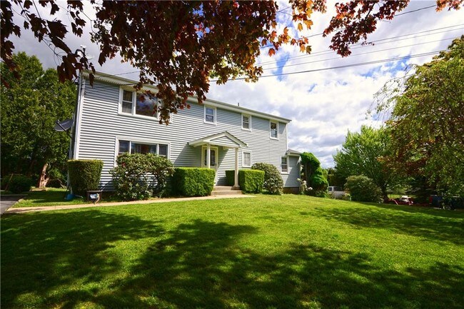 Foto del edificio - 762 Green End Ave