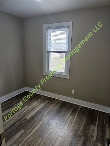 Building Photo - 209 W Pine St