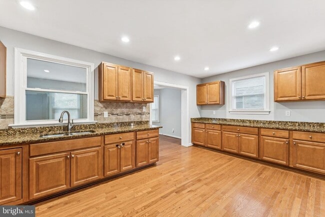 Building Photo - 3409 Southern Ave SE