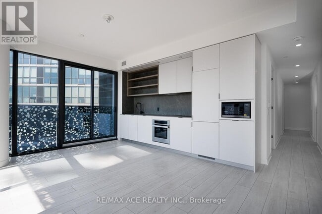 Photo du bâtiment - 55 Charles St E