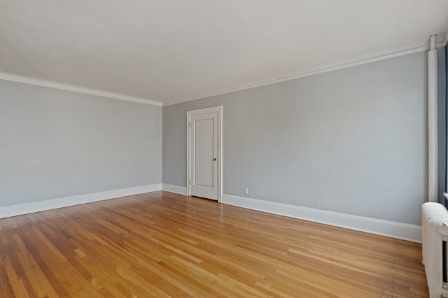 Building Photo - 321 Boylston Ave E