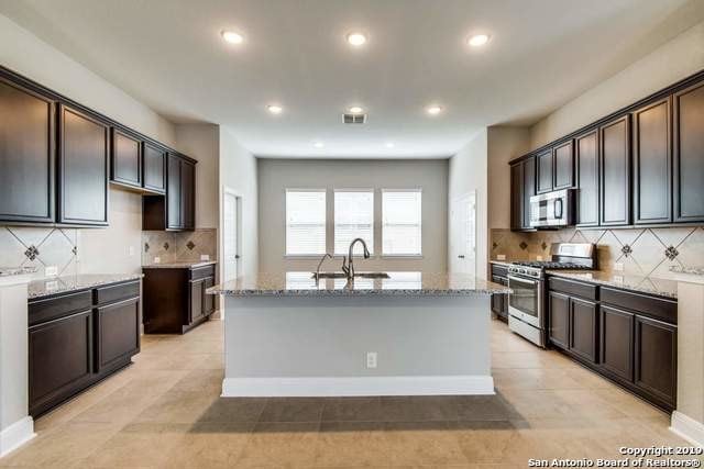 Building Photo - 5938 Akin Run