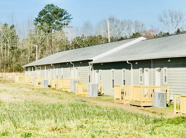 Building Photo - 4005 County Rd 34