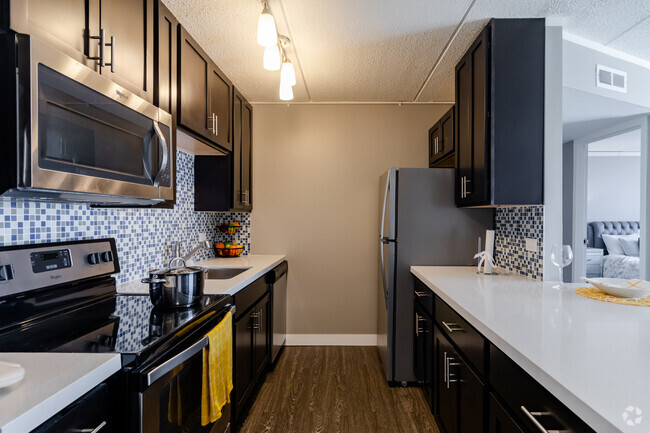 1HAB, 1BA - Cocina - Woodland Ridge Apartments