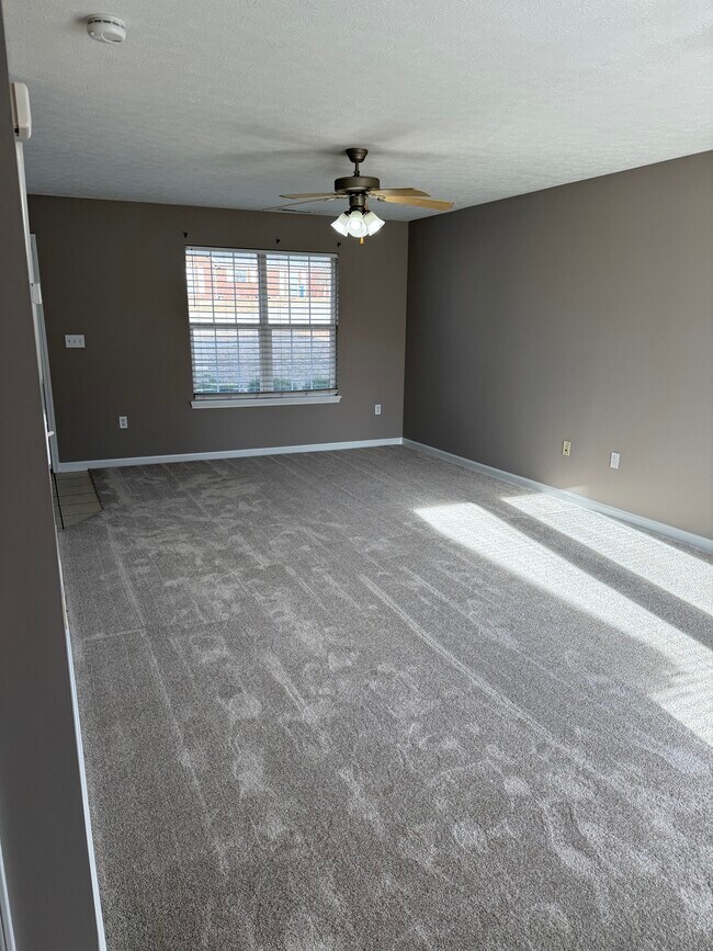 Building Photo - 114 Cortland Ct