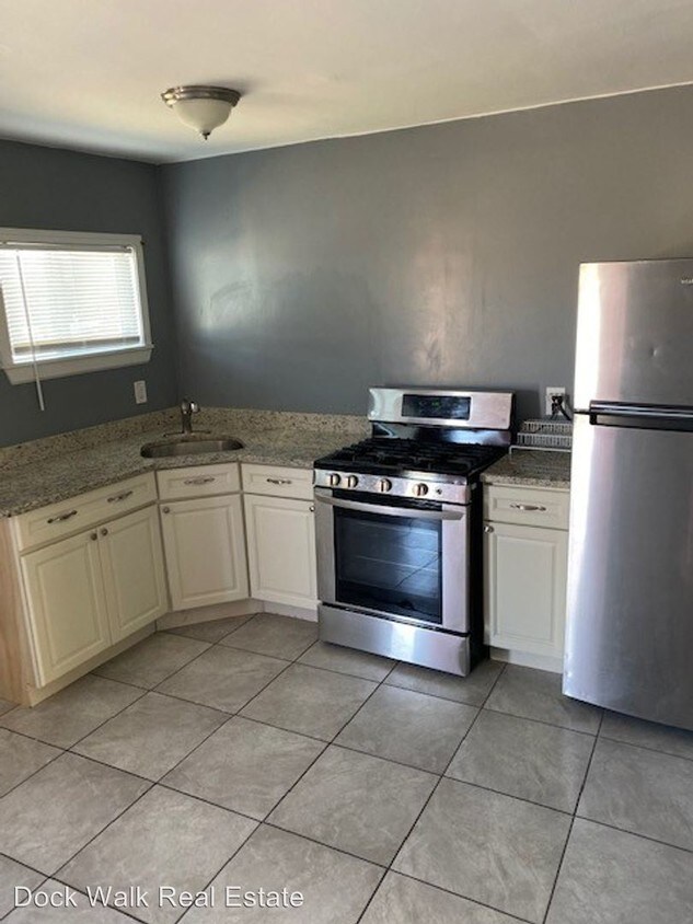 Primary Photo - 1 br, 1 bath House - 1302 W. Jasper Drive