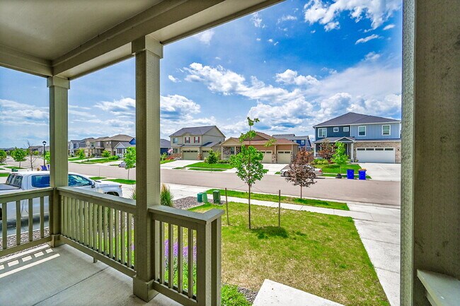 Foto del edificio - $2,995.00, 4 bedrooms, 2.5 baths with a bi...