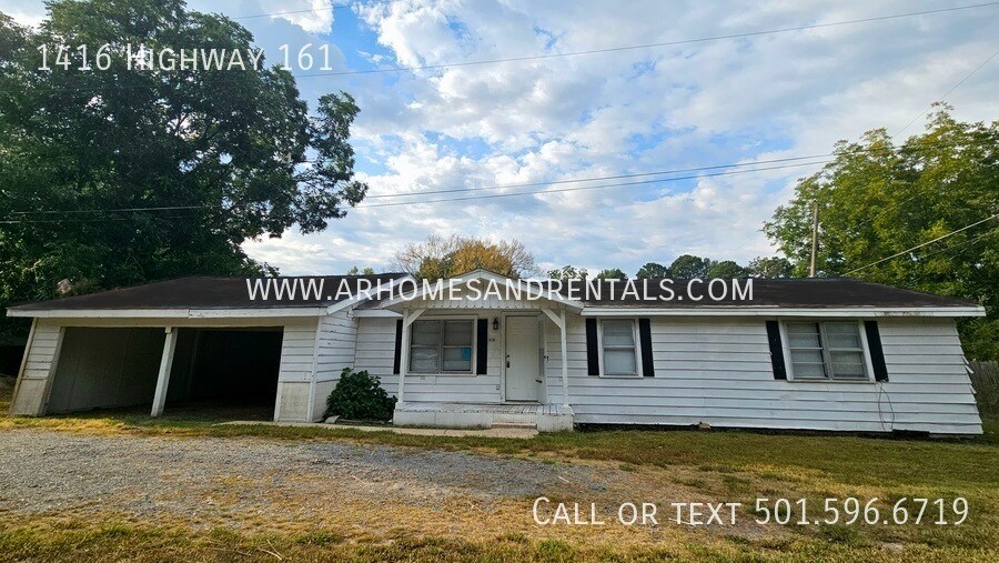 Primary Photo - 1416 Highway 161 | $995 | 3 beds, 2 full b...