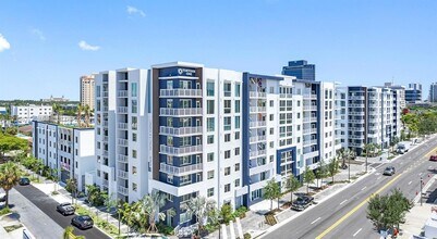 Building Photo - 740 N Dixie Hwy Building Photo - 740 N Dixie Hwy