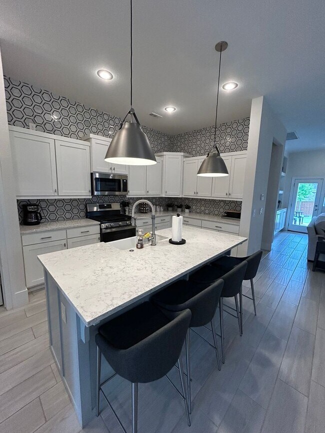 Building Photo - COMING SOON! Fully Furnished Stylish 4-Bed...