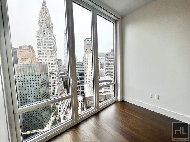 Building Photo - East 44th Street