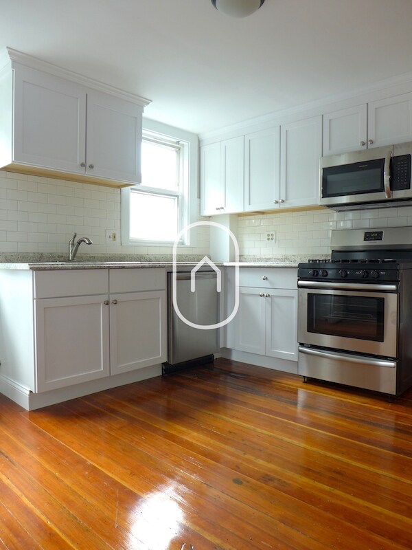 Foto del edificio - 19 Montfern Ave
