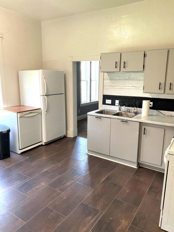 Building Photo - 645 Logan St