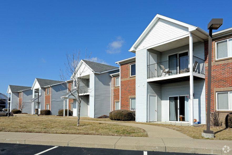 Cross Lake Apartments Rentals - Evansville, IN | Apartments.com