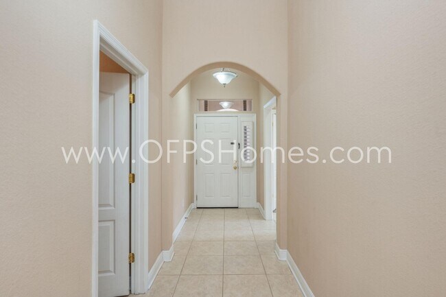 Building Photo - 1558 Venice Ave