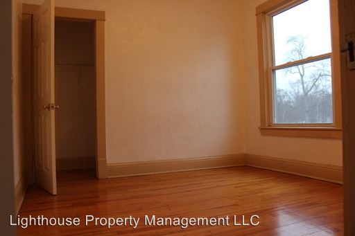 Building Photo - 458 E Apple Ave