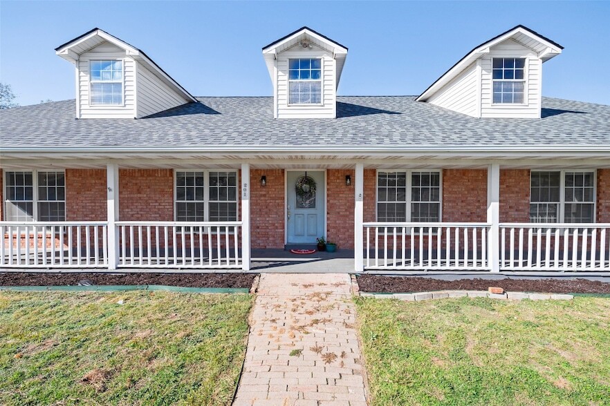 Primary Photo - 201 Gail Dr