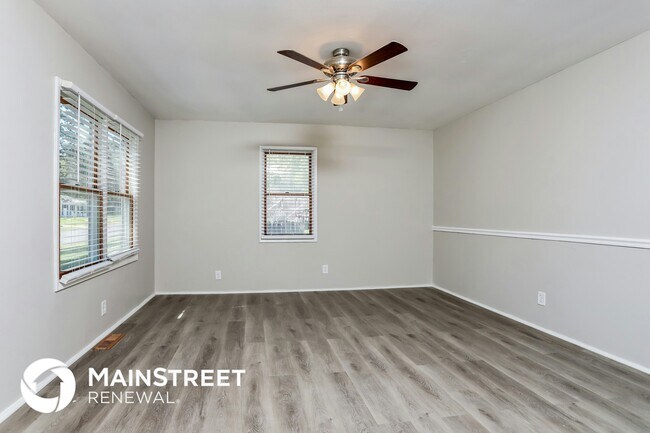 Foto del edificio - 2515 Hawthorne Manor Dr