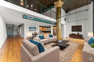 Building Photo - 1005 S Shepherd Dr