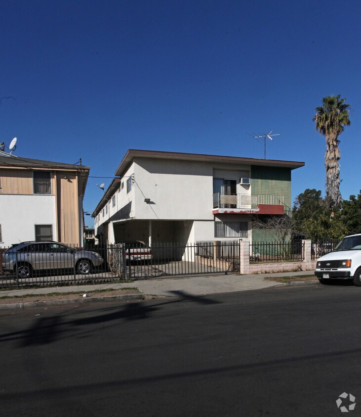 1223 N Kingsley Dr, Los Angeles, CA 90029 Apartments at 1223 N