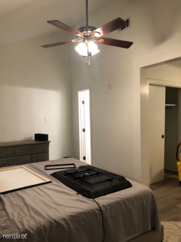 Building Photo - 2 br, 1 bath Townhome - 1336 Helios Ave